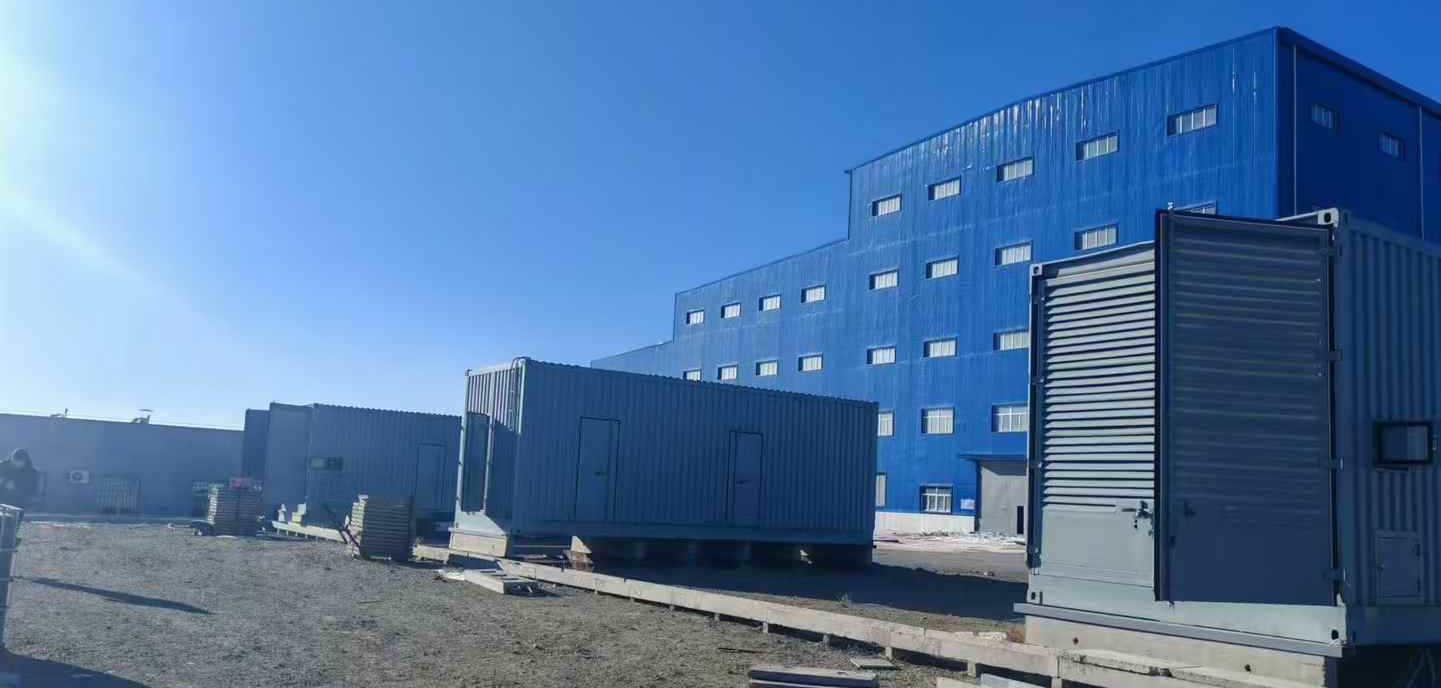 Les générateurs conteneurisés AOTEMU sortent de la chaîne par lots