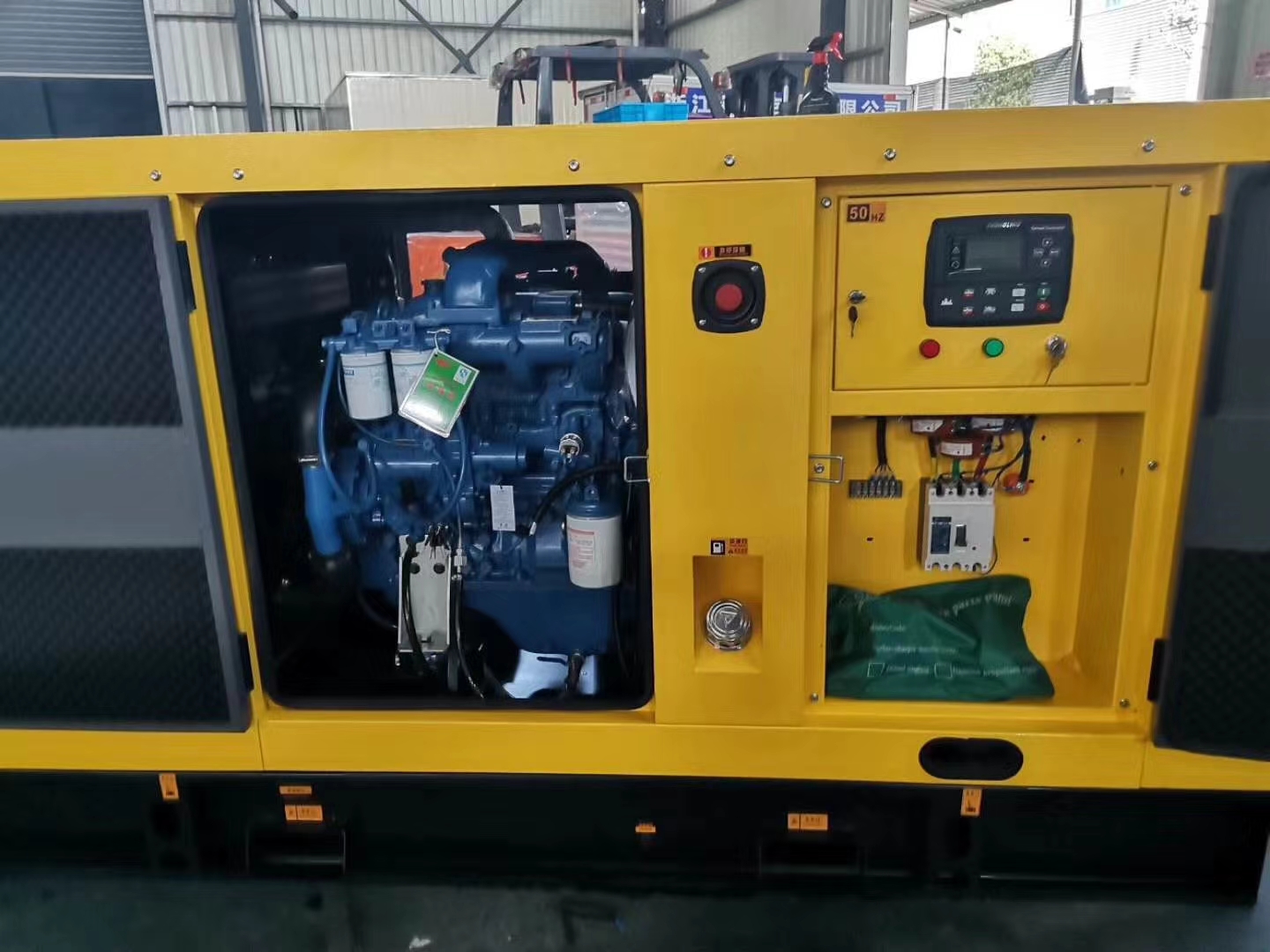 Aperçu des générateurs diesel silencieux pour les installations industrielles sensibles au bruit