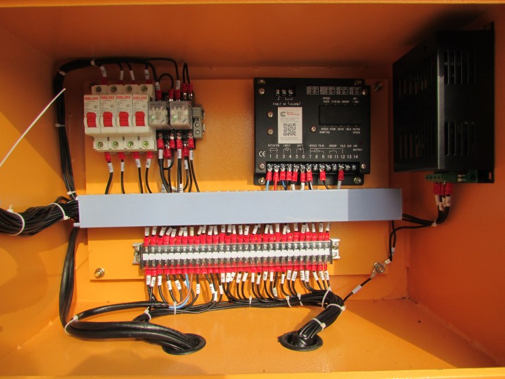 Choisir une alimentation au gaz de 50 kW pour les sites commerciaux en comparant l'alimentation diesel de secours